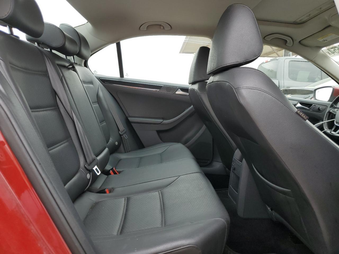 3VWL17AJ8GM363886 2016 Volkswagen Jetta Sel