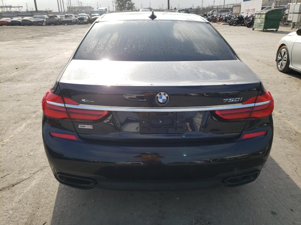 2017 BMW 750 Xi vin: WBA7F2C37HG422779