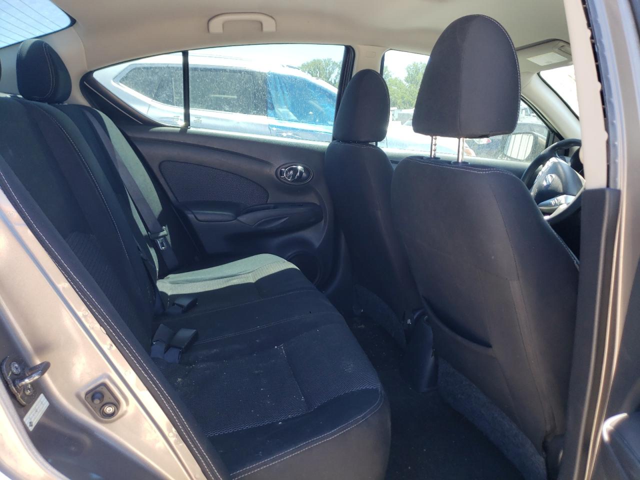 3N1CN7AP4FL811768 2015 Nissan Versa S