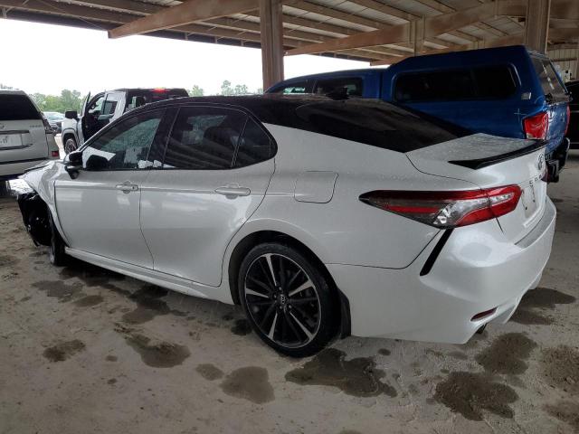 VIN 4T1B61HK1KU274575 2019 Toyota Camry, Xse no.2