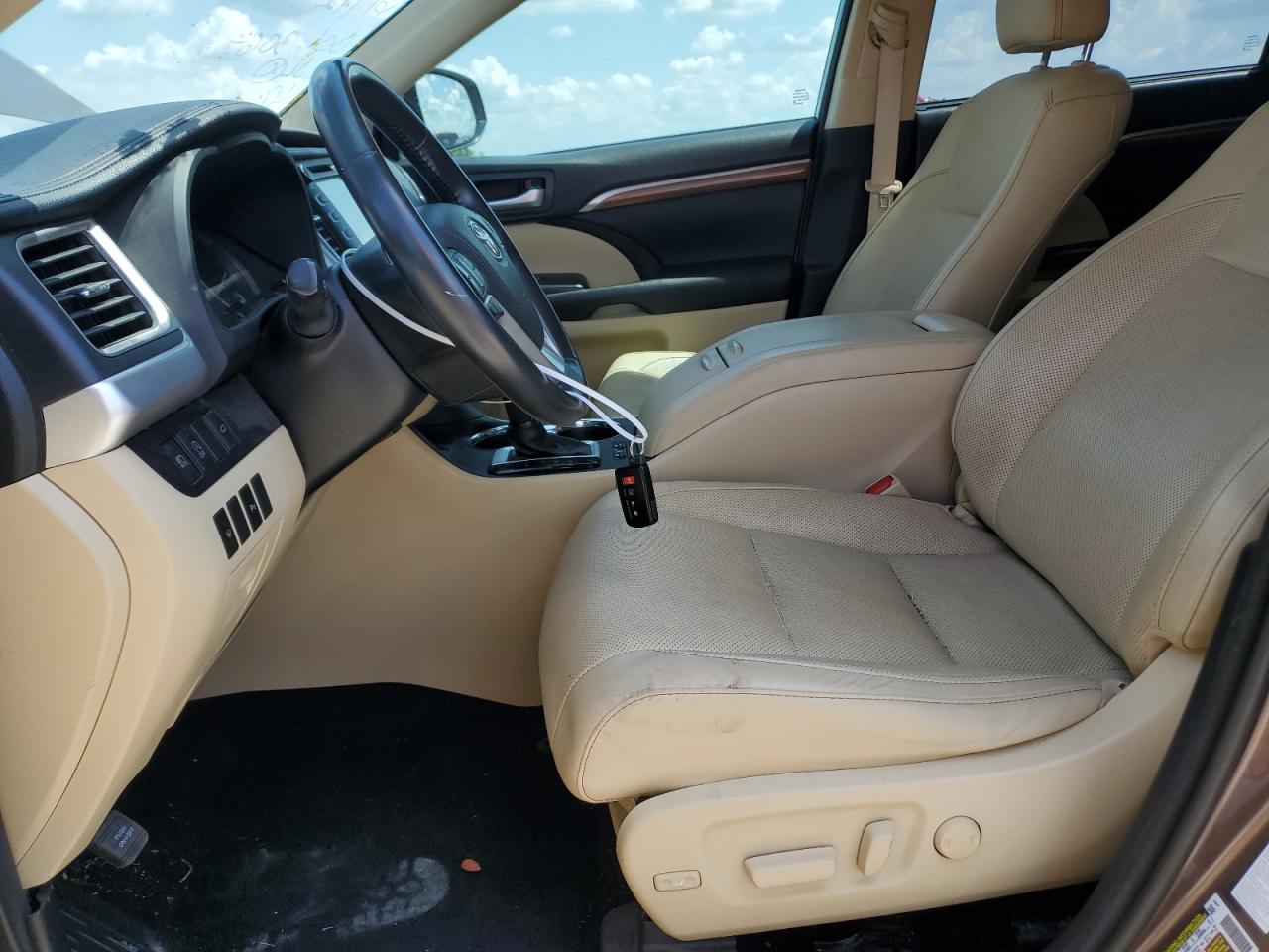 5TDDZRFH5JS486523 2018 Toyota Highlander Limited