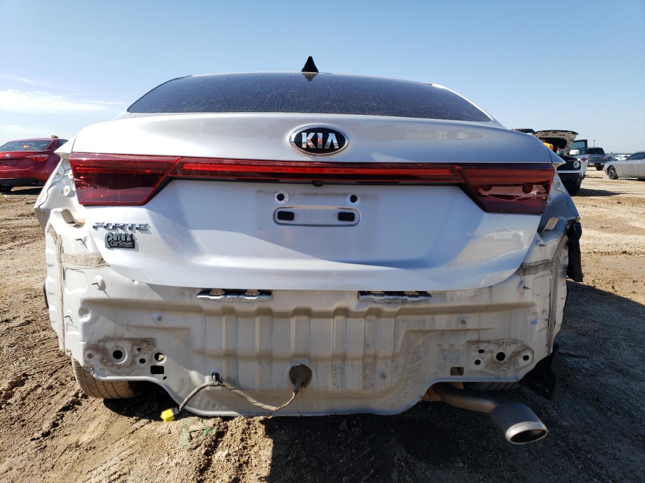 3KPF24AD8KE138215 2019 Kia Forte Fe