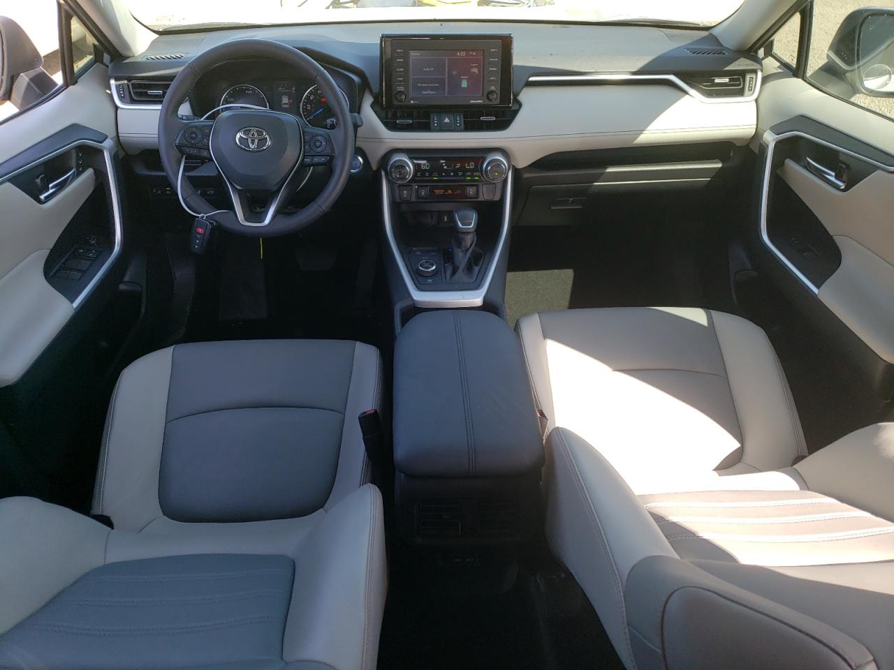 2T3B6RFV5NW037840 2022 Toyota Rav4 Xle Premium