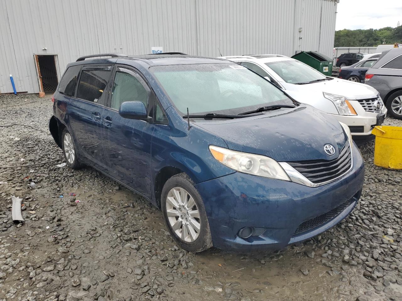 2012 Toyota Sienna Le vin: 5TDJK3DC6CS031050