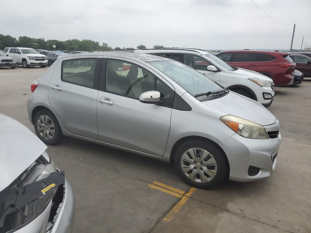 JTDKTUD31DD542752 2013 Toyota Yaris