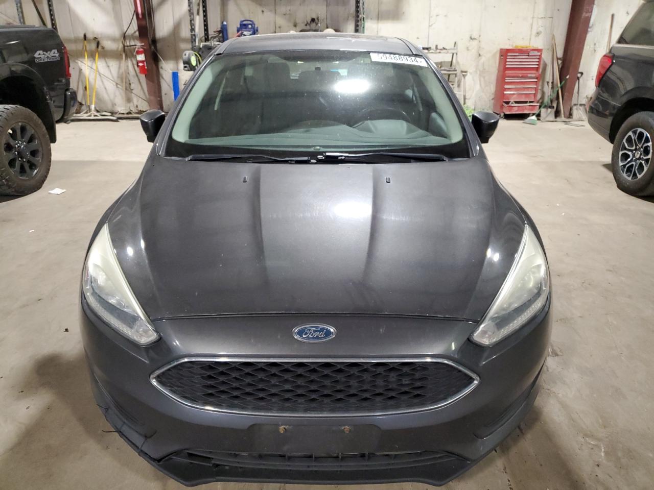 2015 Ford Focus Se vin: 1FADP3K2XFL269181