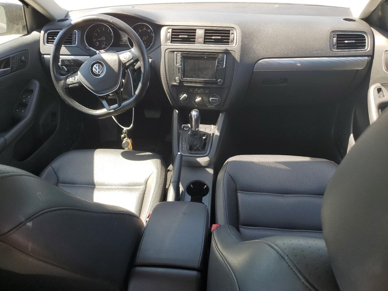 3VWDB7AJ2HM325363 2017 Volkswagen Jetta Se