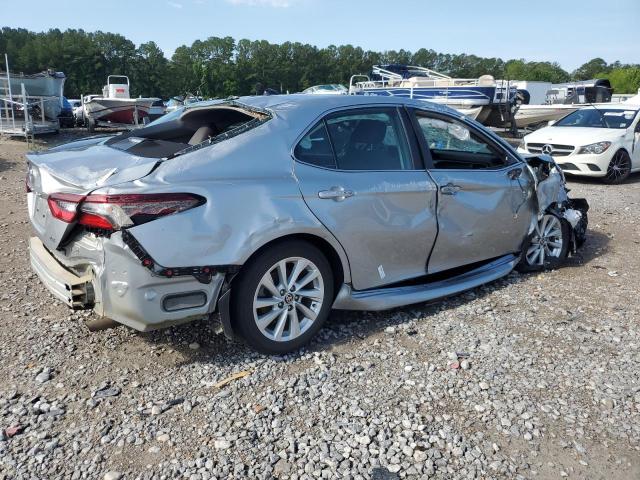 VIN 4T1C11AK1NU071607 2022 Toyota Camry, LE no.3