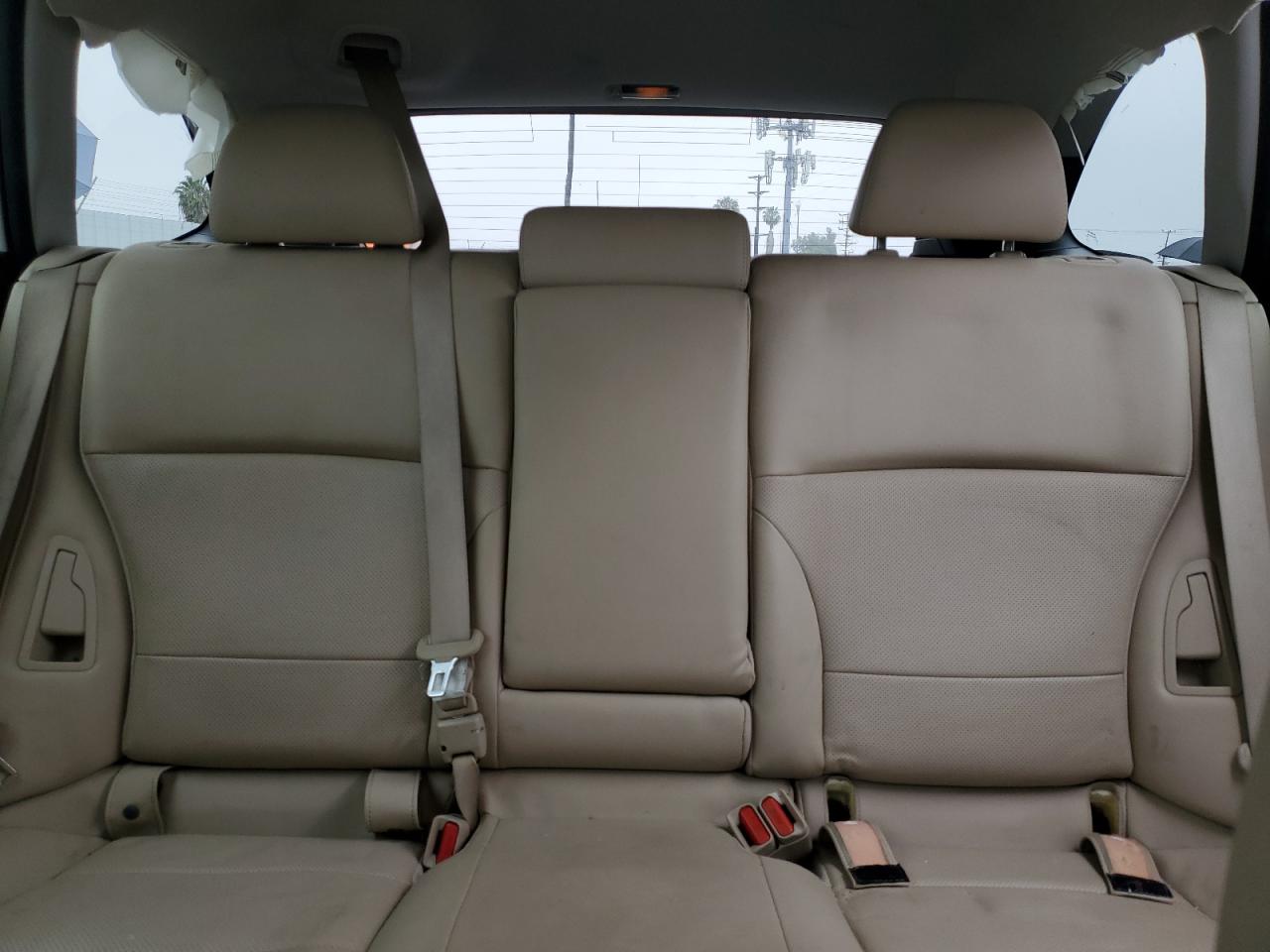 4S4BSENC9G3308663 2016 Subaru Outback 3.6R Limited