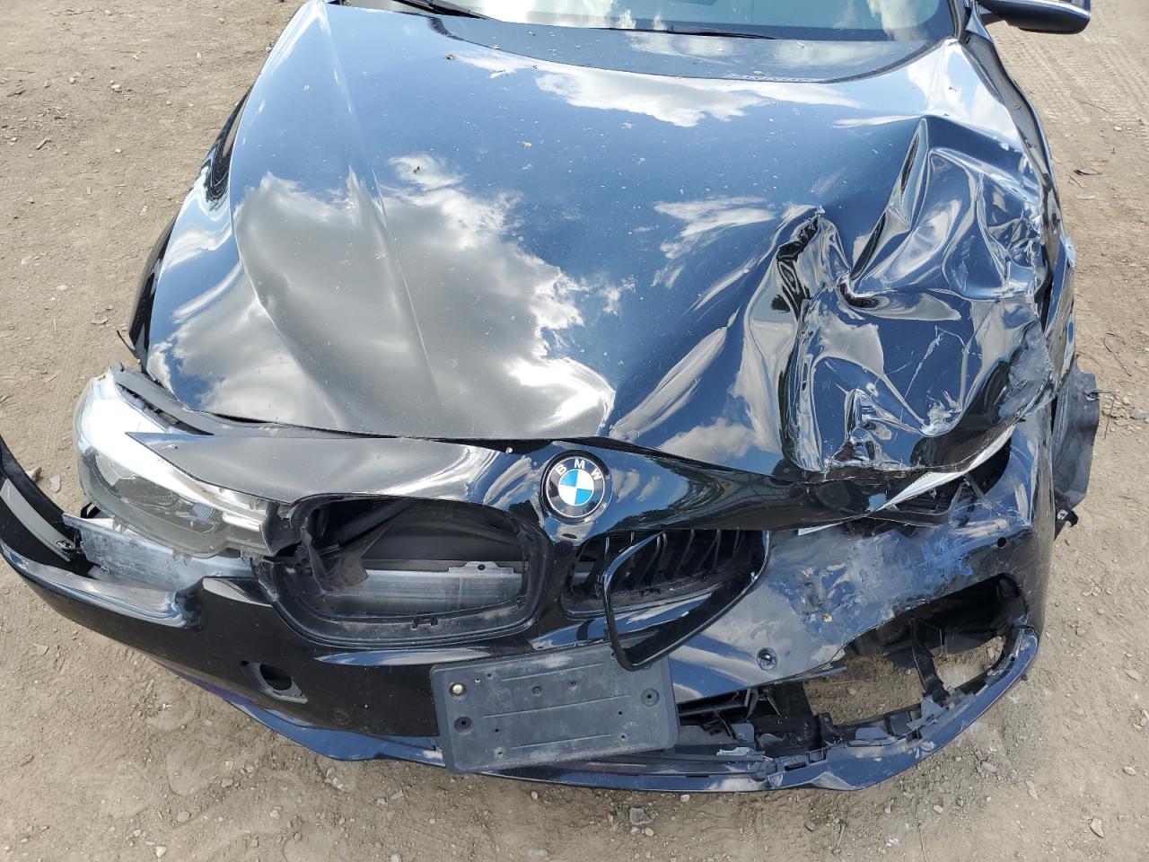 WBA8D9G57HNU59082 2017 BMW 330 Xi