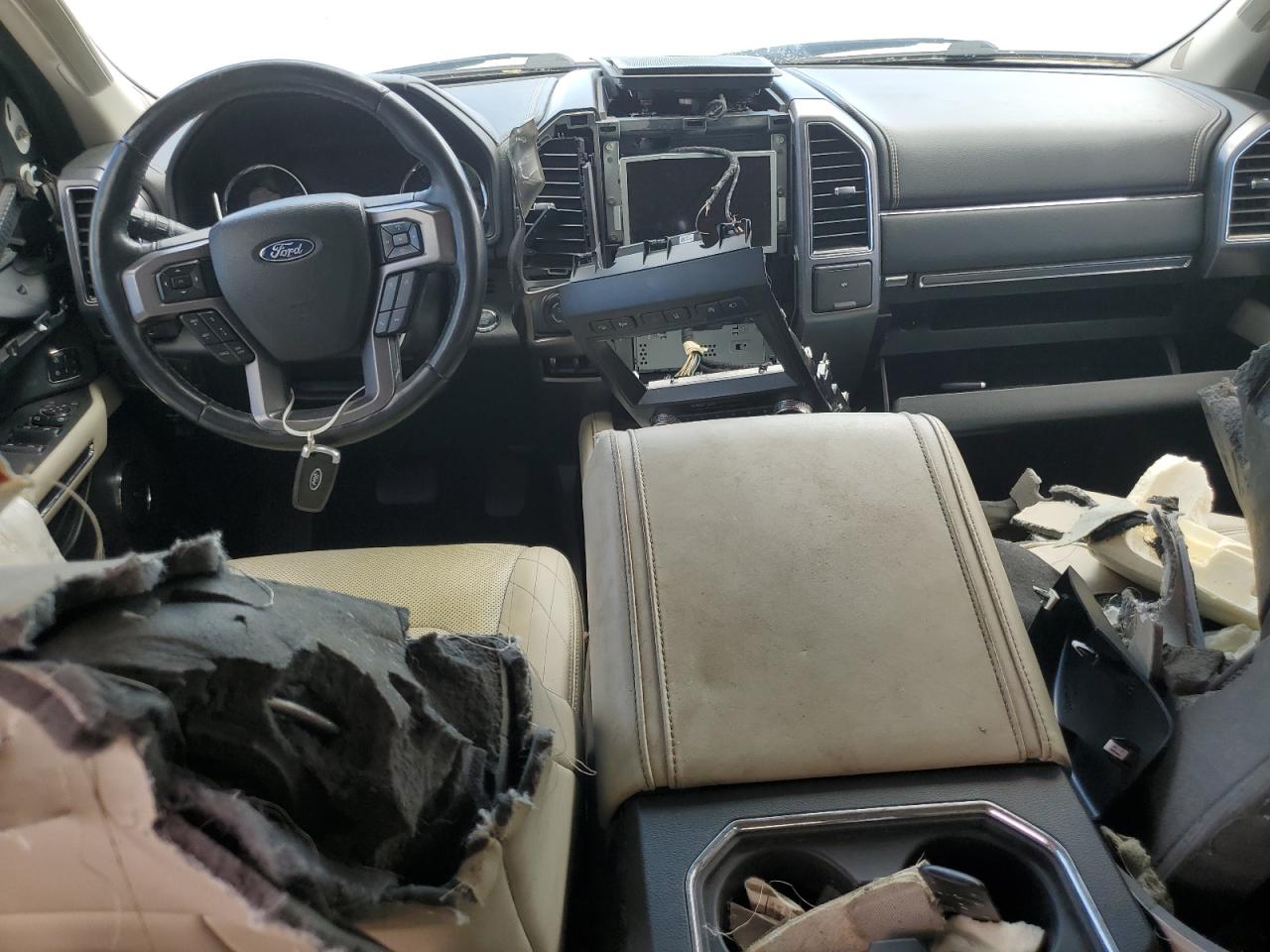 1FMJU1MT0JEA10515 2018 Ford Expedition Platinum