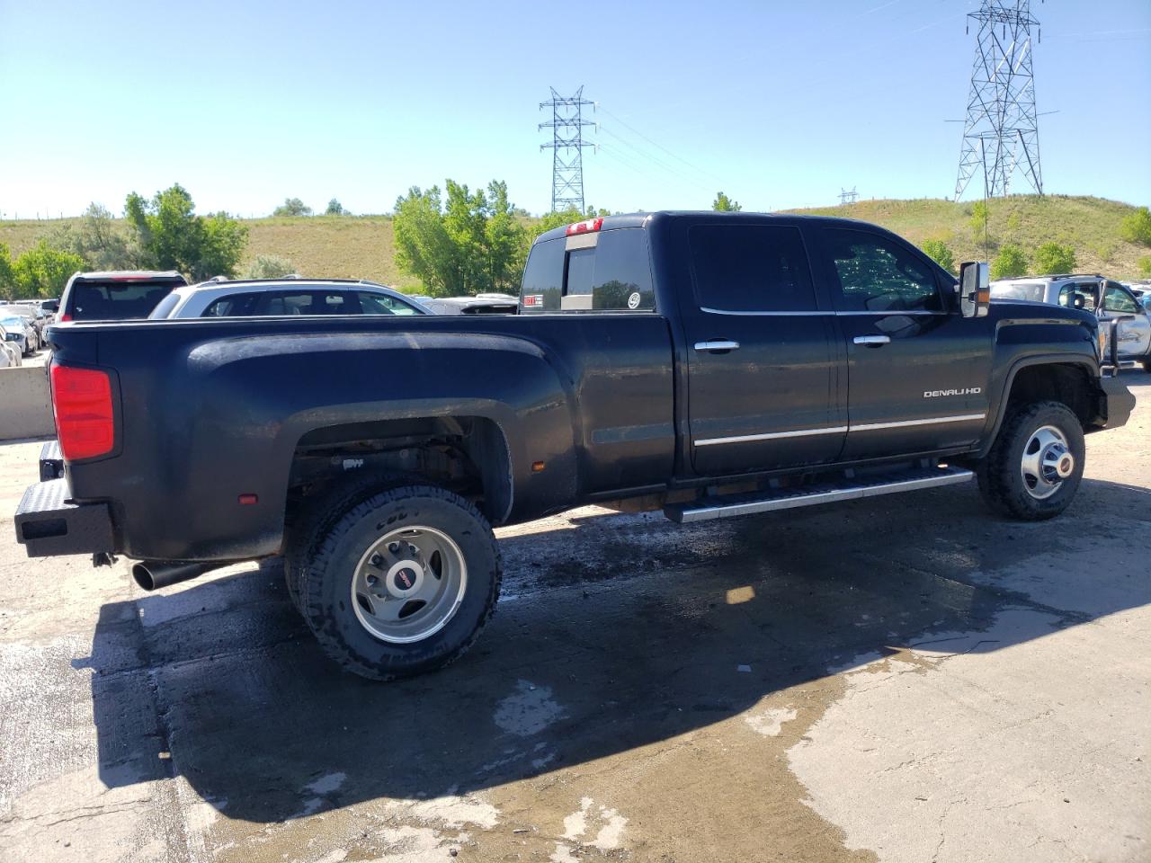 2015 GMC Sierra K3500 Denali vin: 1GT424E80FF506967