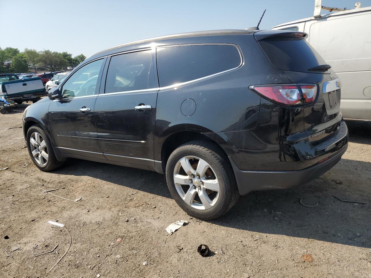 1GNKRGKD8HJ205960 CHEVROLET TRAVERSE 2017
