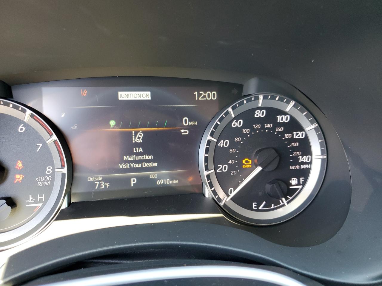 5TDKDRBH5RS529054 2024 Toyota Highlander Le