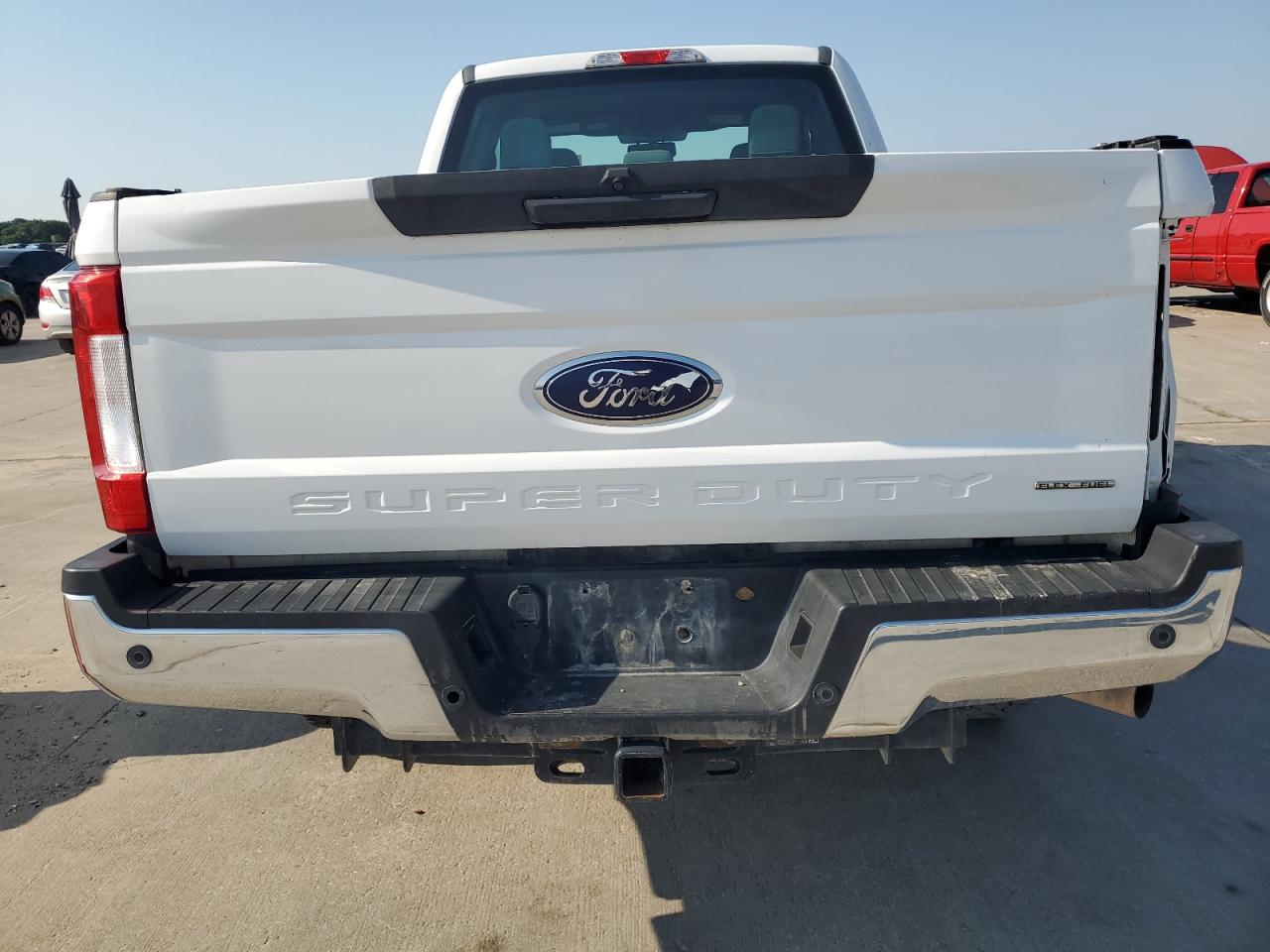 2017 Ford F250 Super Duty vin: 1FT7X2B66HEC57668