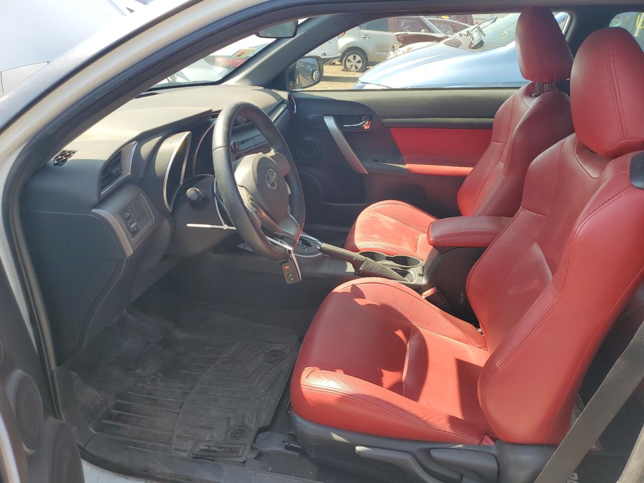 JTKJF5C70GJ016589 2016 Toyota Scion Tc