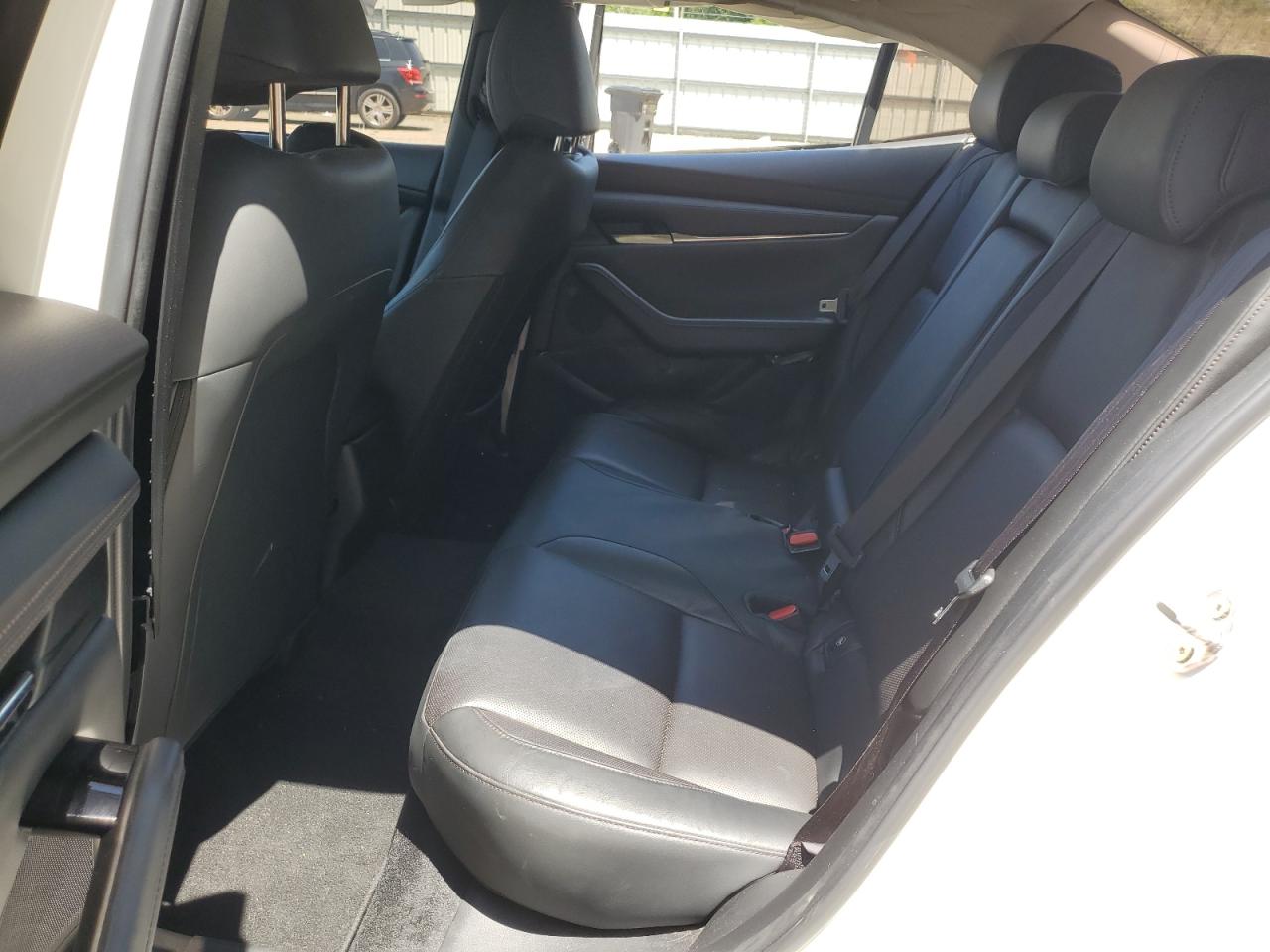 JM1BPBDL0N1509270 2022 Mazda 3 Premium
