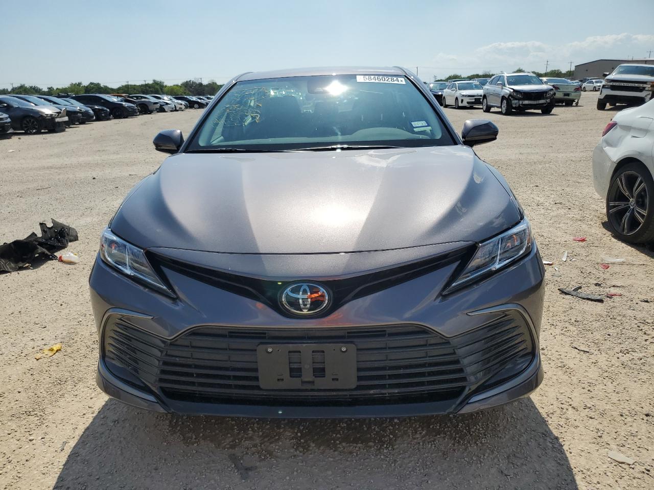 2024 Toyota Camry Le vin: 4T1C11AK1RU871023