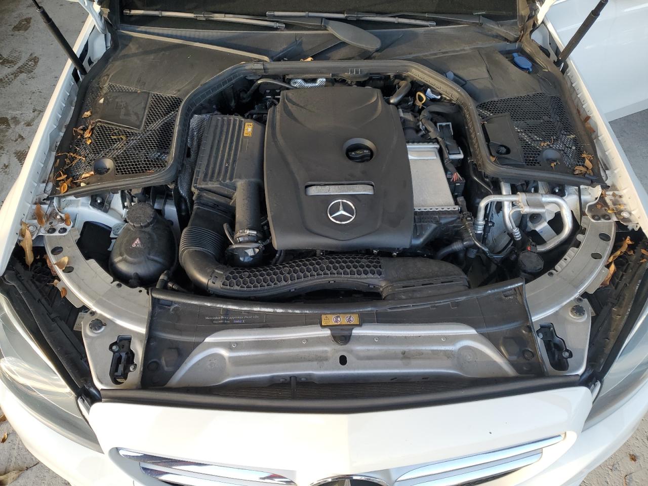 55SWF4JB3JU276562 2018 Mercedes-Benz C 300