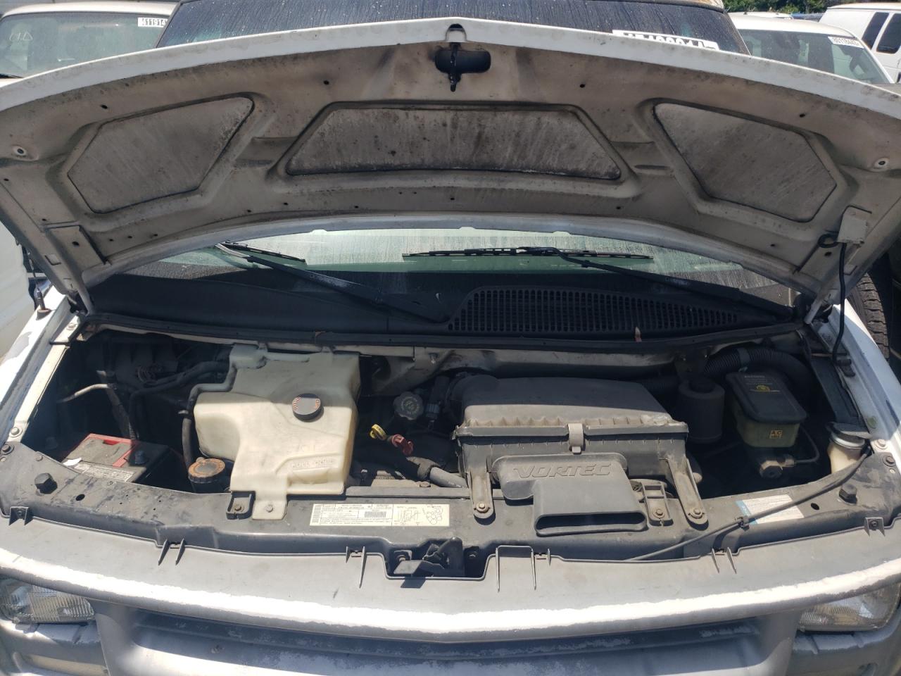 1GCFG25W8Y1138373 2000 Chevrolet Express G2500