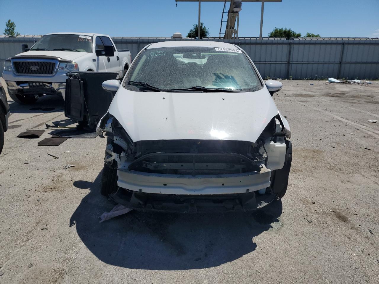 2016 Ford Fiesta Se vin: 3FADP4EJXGM185774