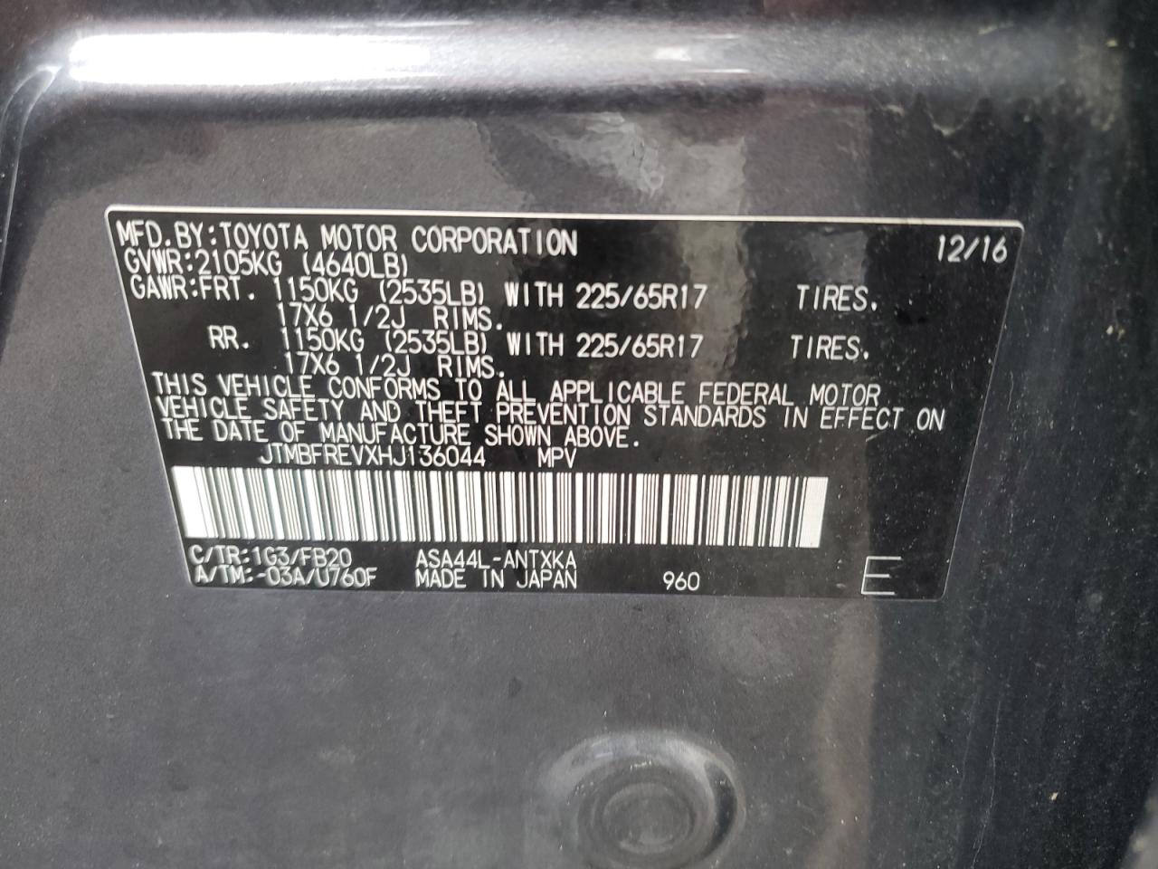 JTMBFREVXHJ136044 2017 Toyota Rav4 Le