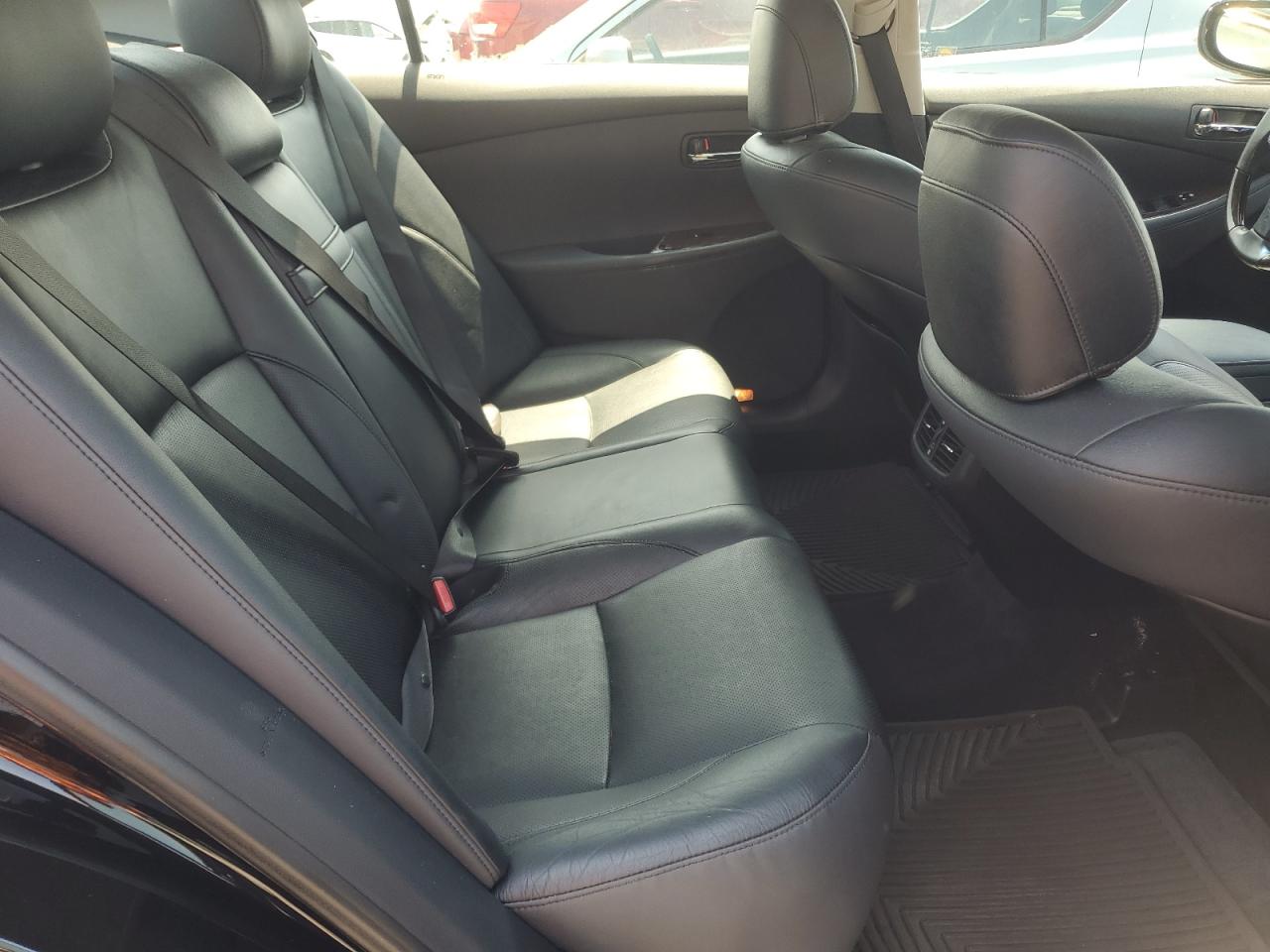 JTHBK1EG2B2467991 2011 Lexus Es 350