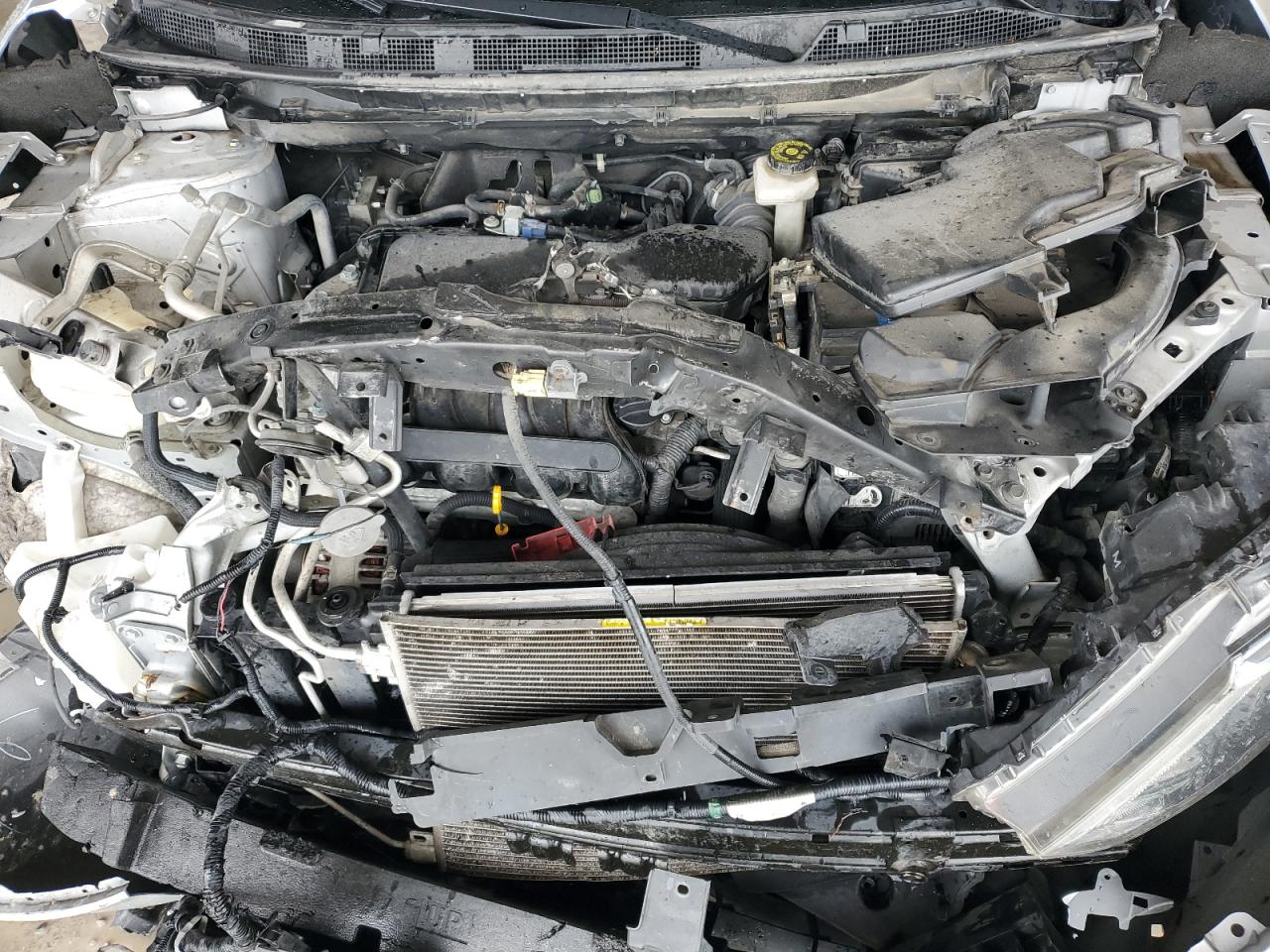 JN1BJ1CP5JW103419 NISSAN ROGUE 2018
