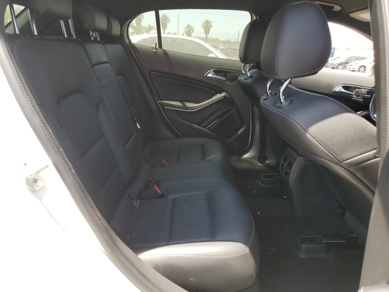 WDCTG4EB8JJ411629 2018 Mercedes-Benz Gla 250