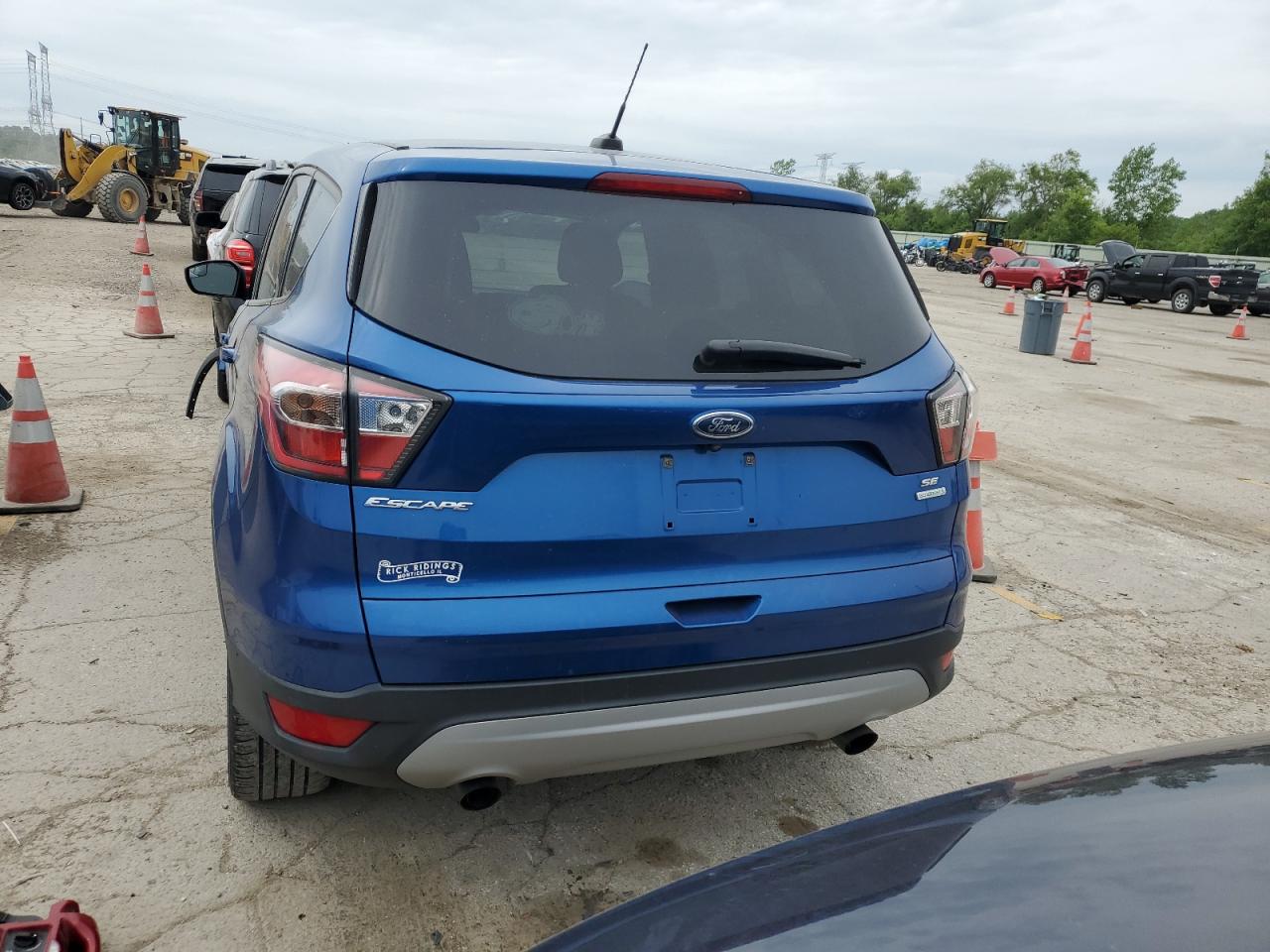 1FMCU0GD0HUA58572 FORD ESCAPE 2017