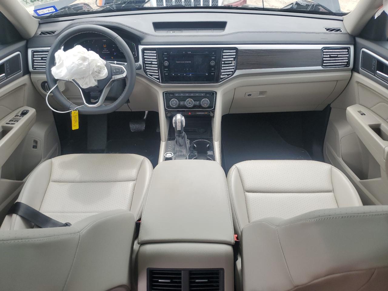 1V2JP2CA1PC543073 2023 Volkswagen Atlas Se