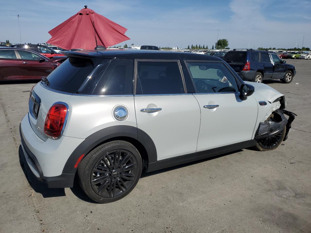 2023 Mini Cooper S vin: WMW53DK06P2S61811