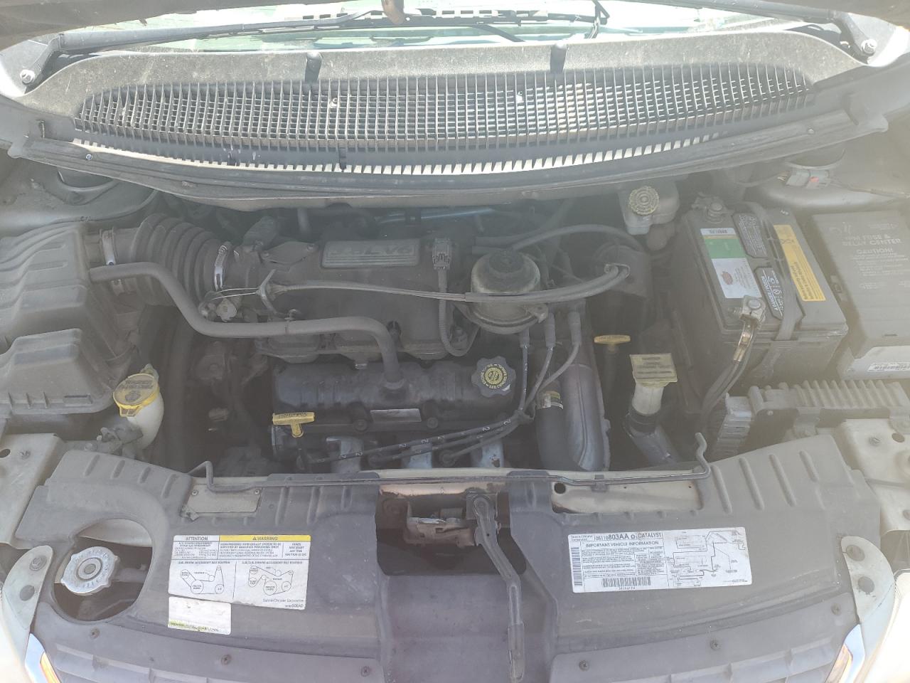 2C8GP64LX2R611937 2002 Chrysler Town & Country Limited