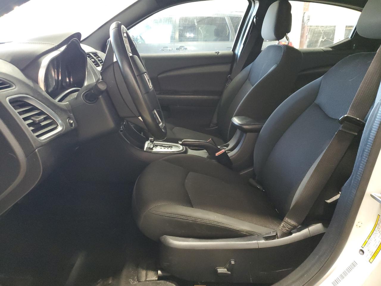 1C3CDZCB5EN111208 2014 Dodge Avenger Sxt