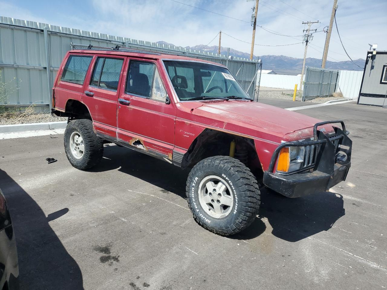 1JCMR7847JT138544 1988 Jeep Cherokee Laredo