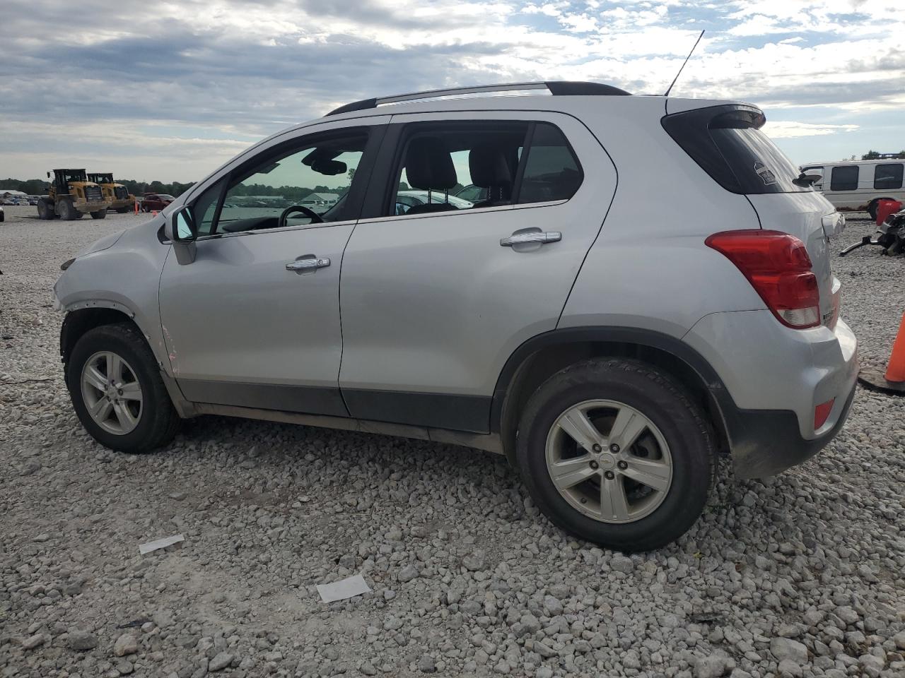 Lot #2909633157 2019 CHEVROLET TRAX 1LT