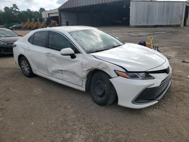 VIN 4T1C31AKXNU571744 2022 Toyota Camry, LE no.4