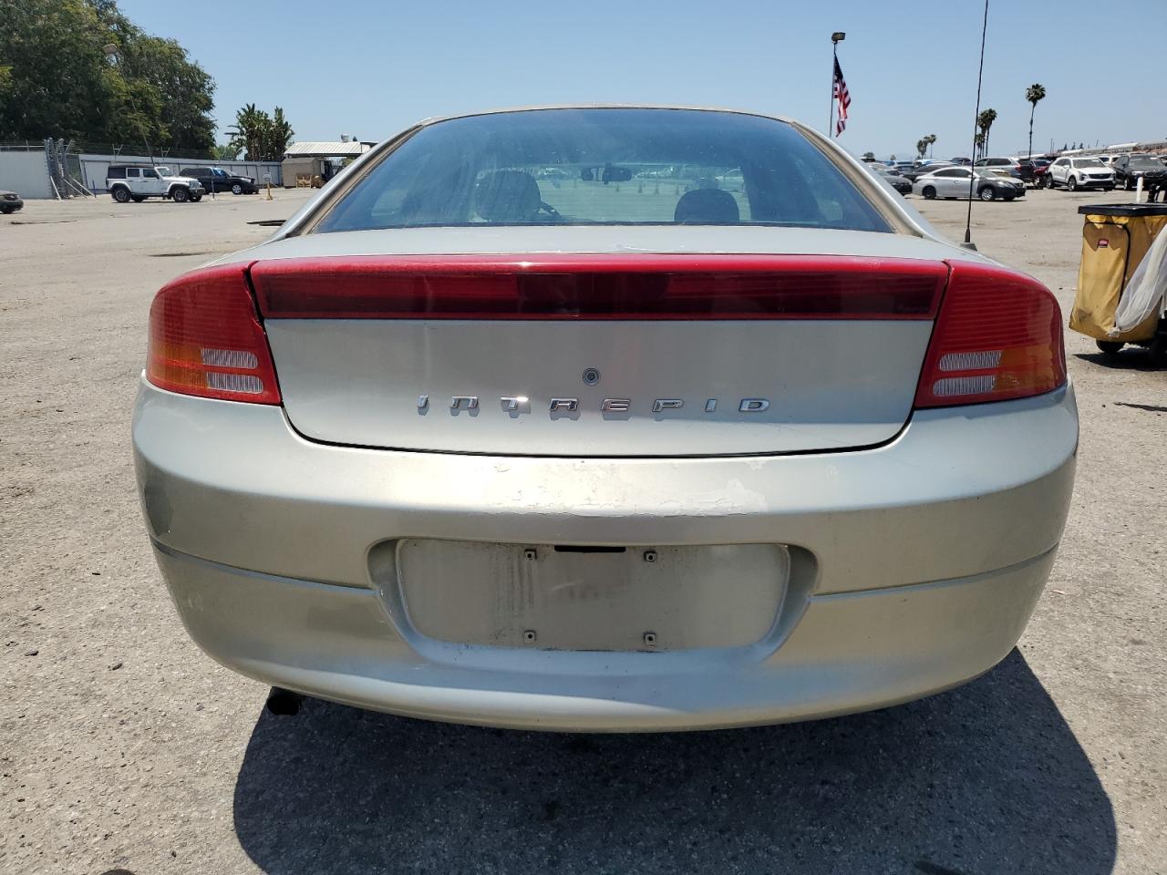 2B3HD46R9YH189759 2000 Dodge Intrepid