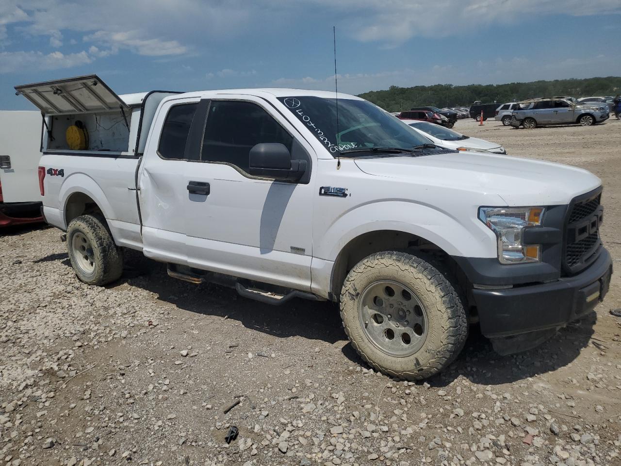 2015 Ford F150 Super Cab vin: 1FTEX1EP4FKF04352