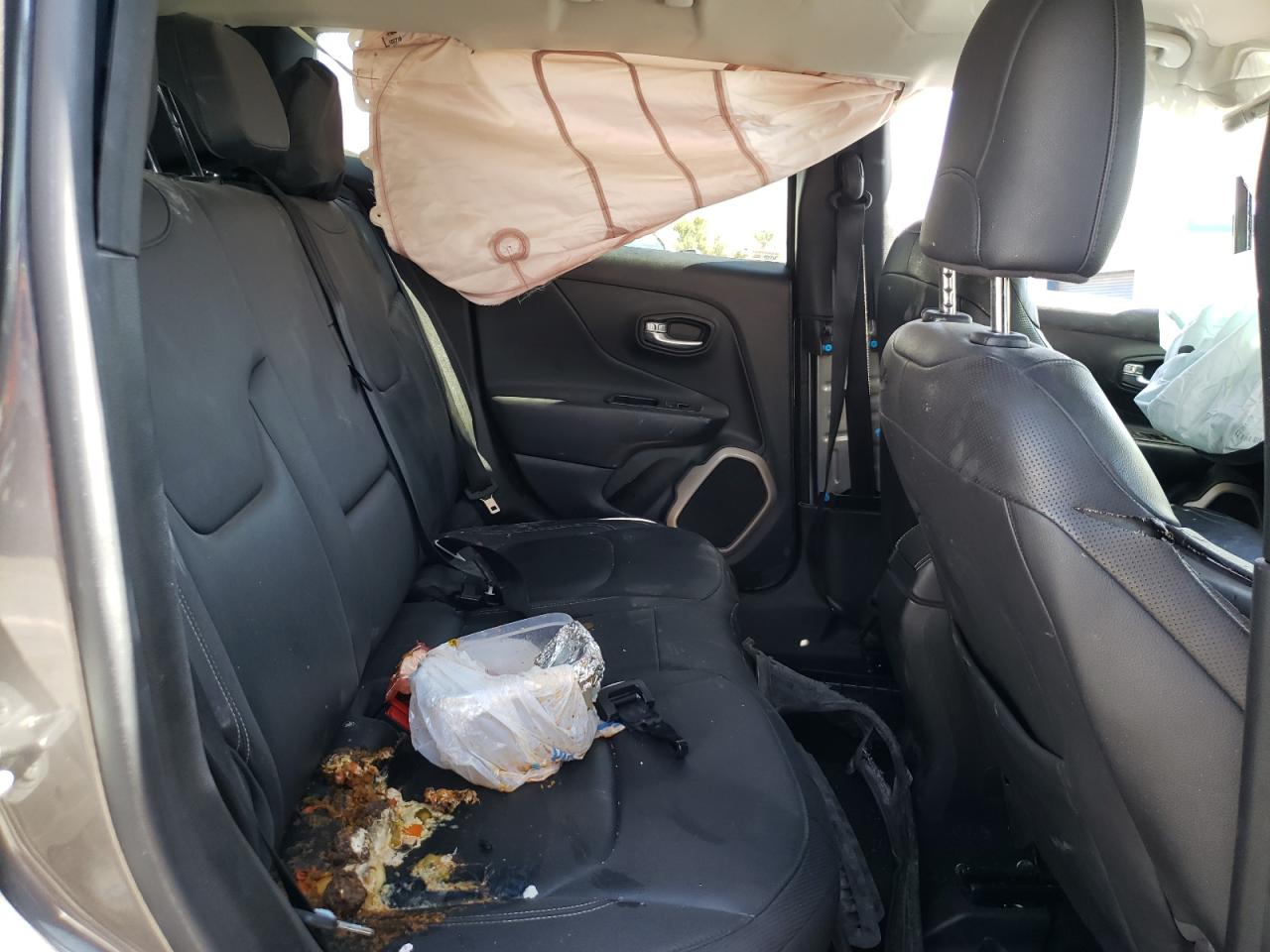 ZACCJBDT8GPE26582 2016 Jeep Renegade Limited