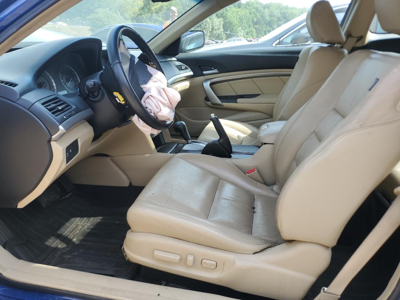 1HGCS228X9A009979 2009 Honda Accord Exl