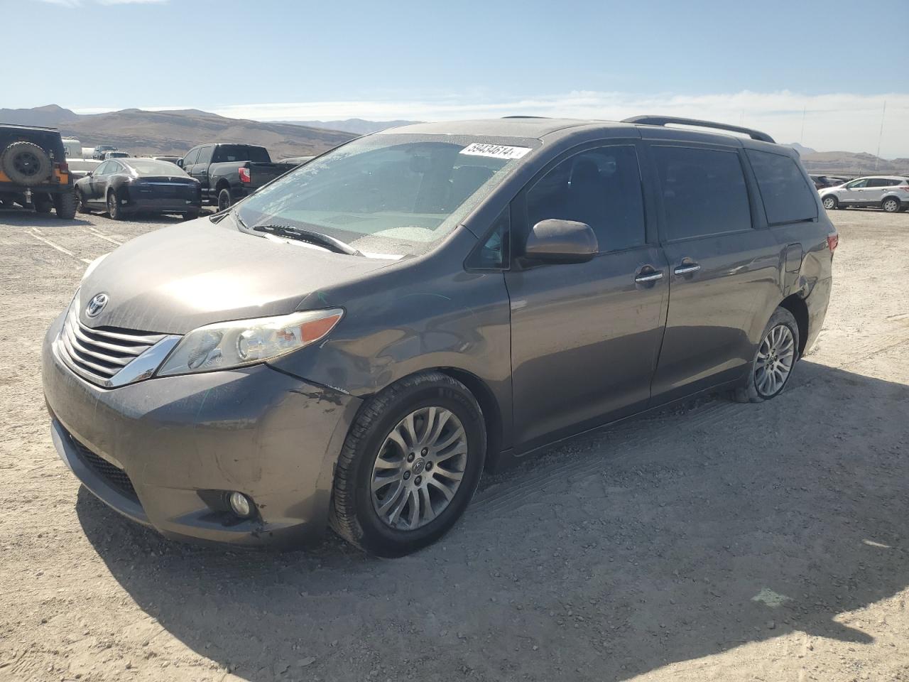 2015 Toyota Sienna Xle vin: 5TDYK3DC3FS570311