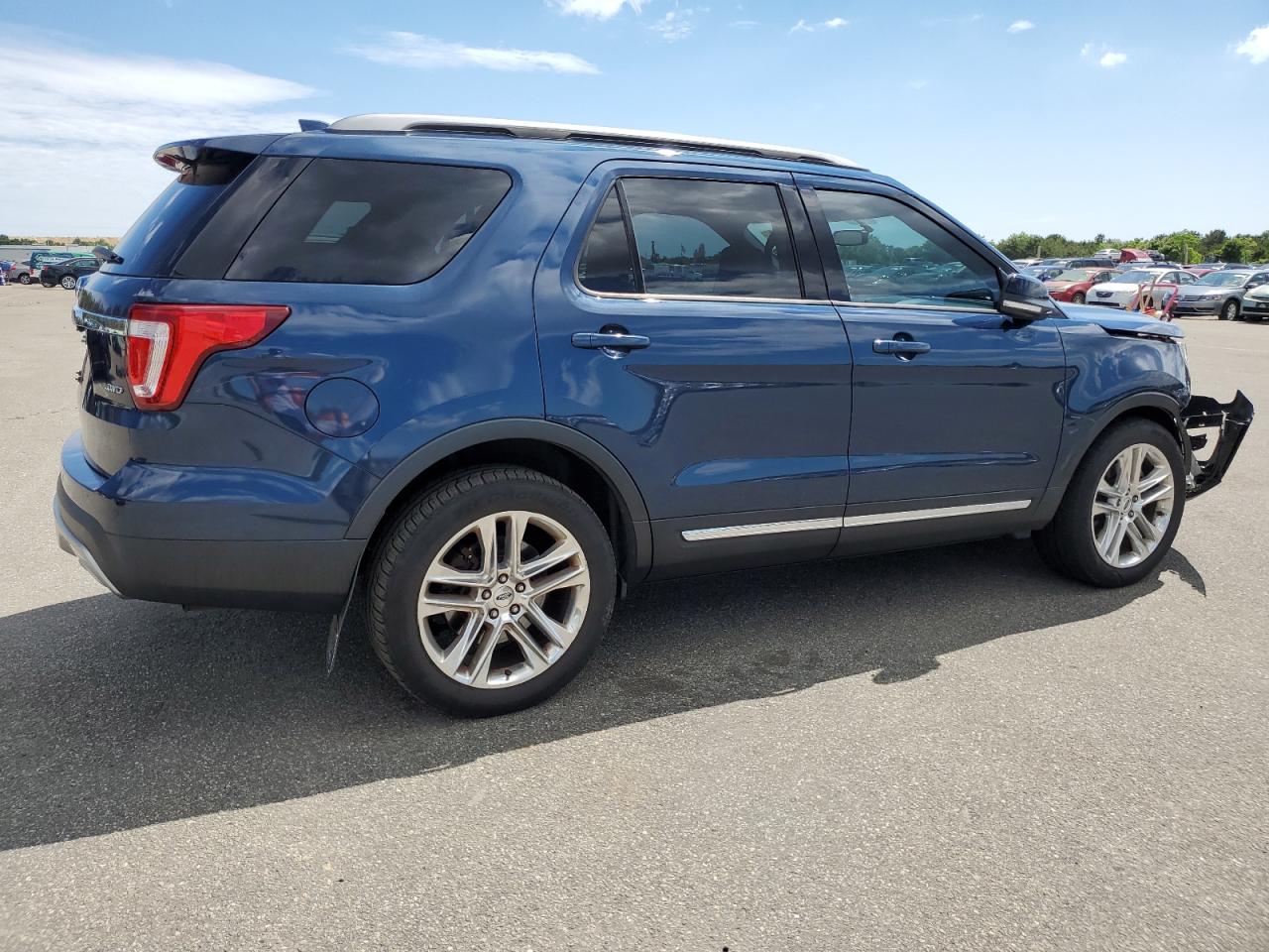 1FM5K8D84HGC82284 2017 Ford Explorer Xlt