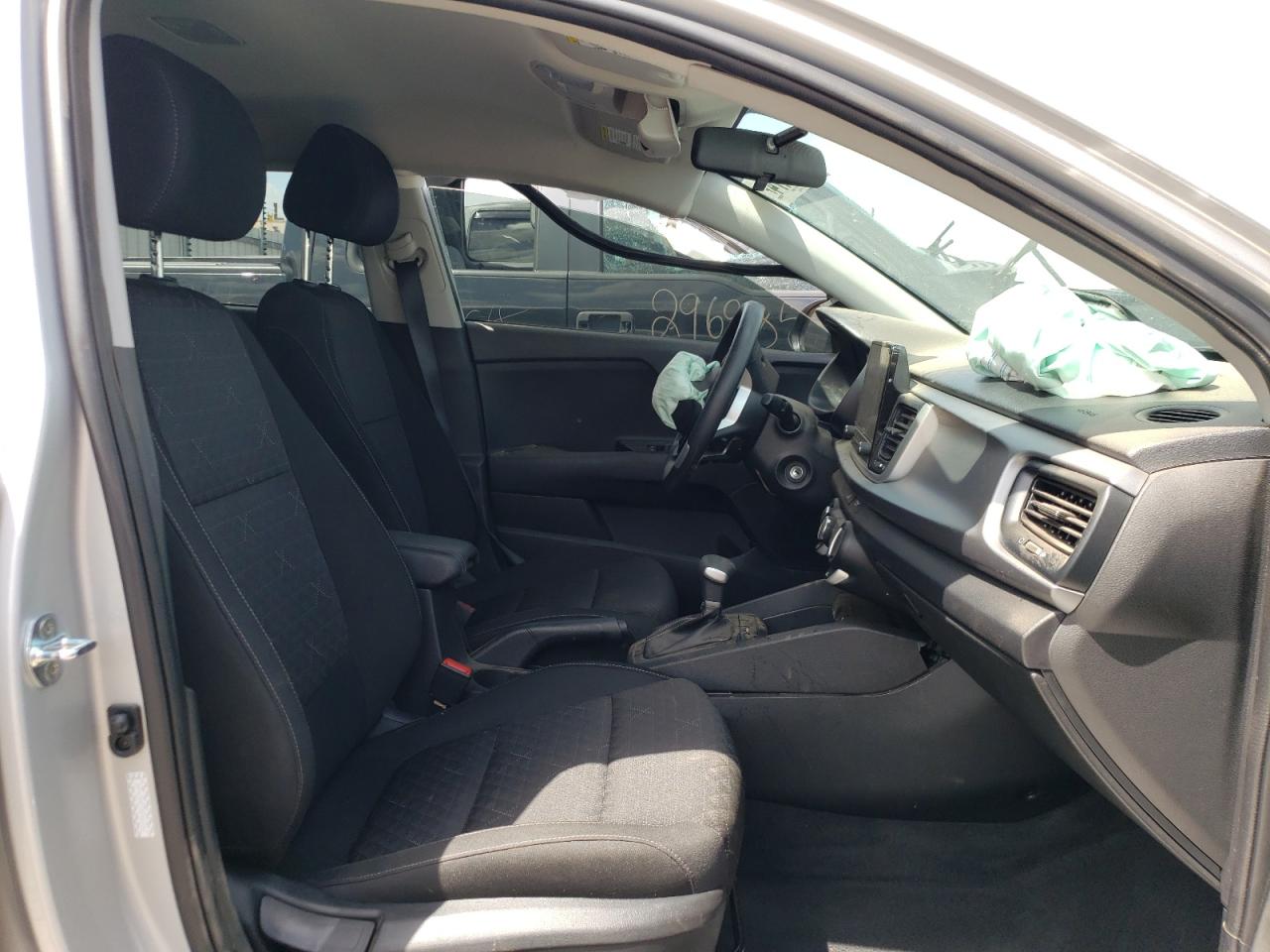 3KPA24AD7NE463162 2022 Kia Rio Lx