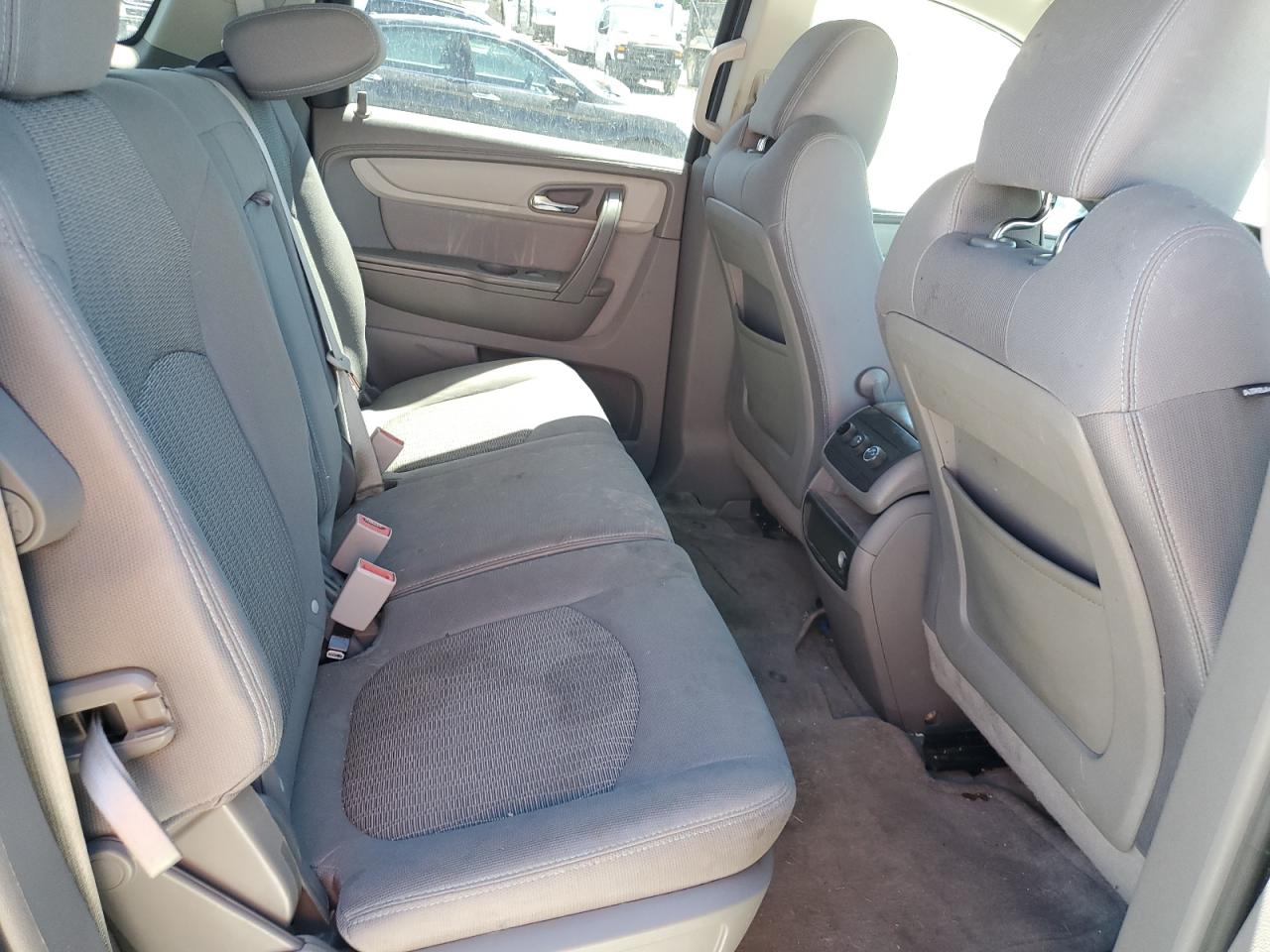 1GNKRFED1DJ105571 2013 Chevrolet Traverse Ls