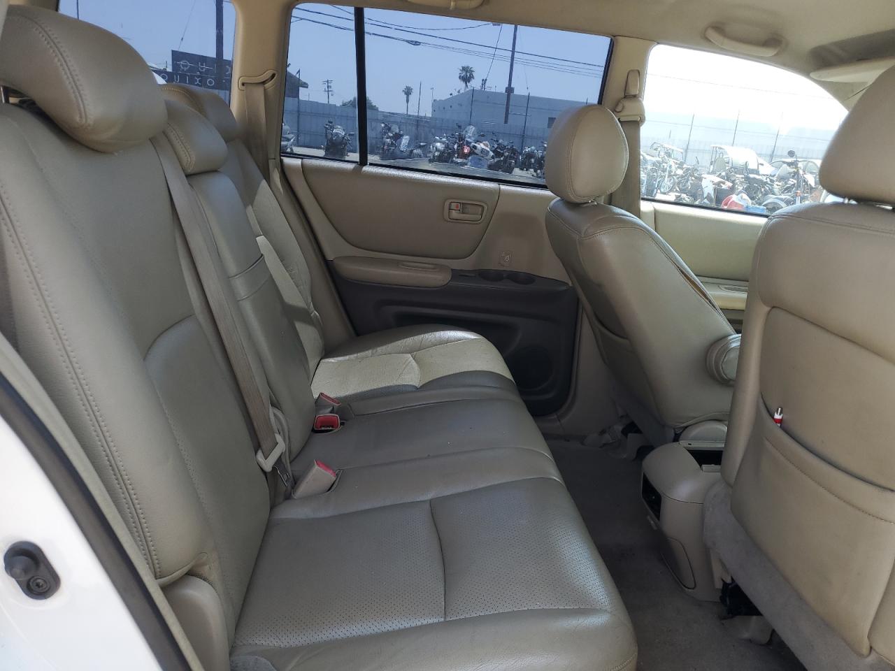 JTEGP21A050083784 2005 Toyota Highlander Limited