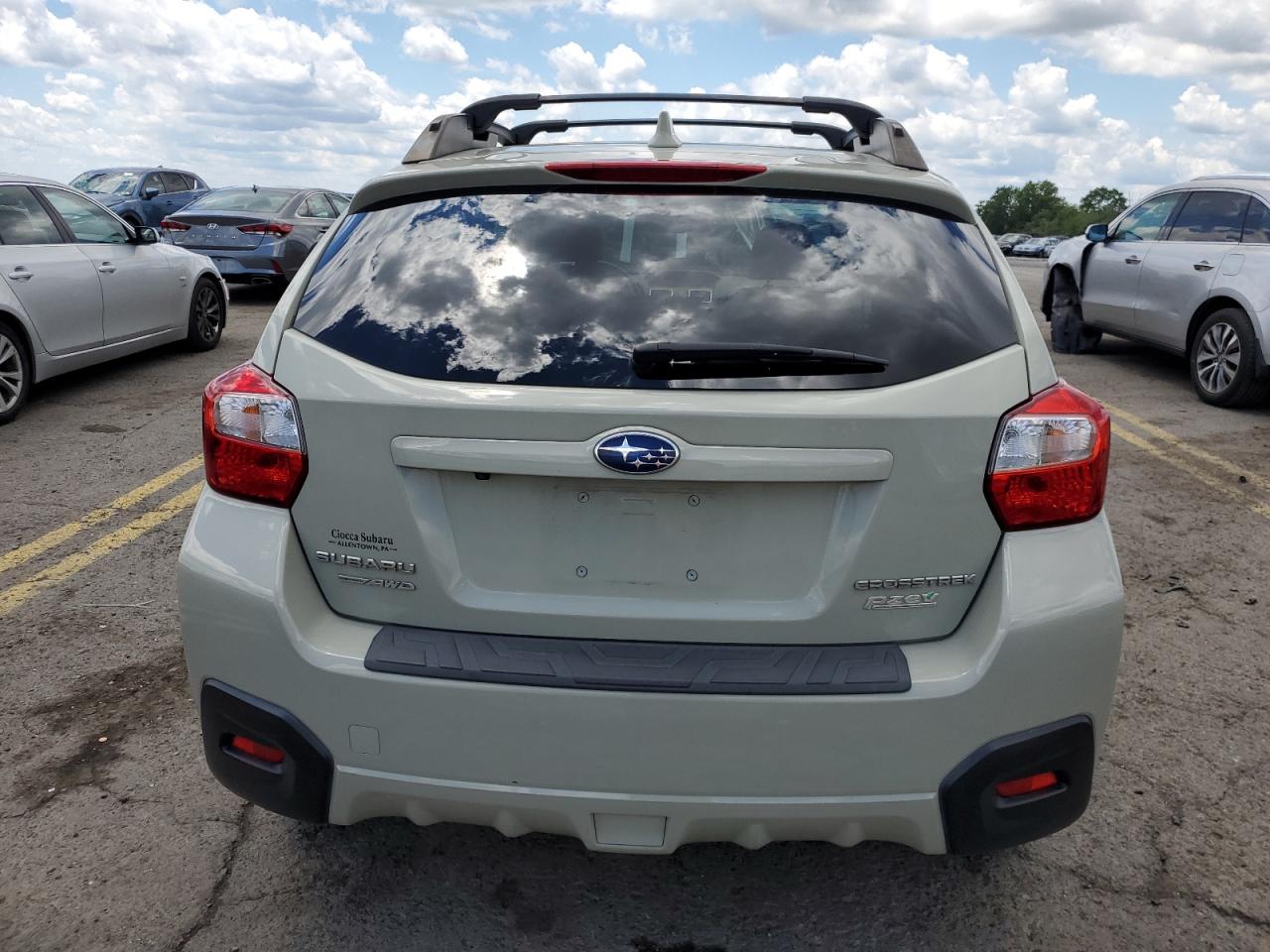 2016 Subaru Crosstrek Limited vin: JF2GPALC6GH223162