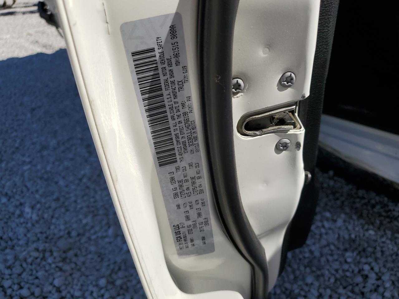 3C63R3JL1HG766198 2017 Ram 3500 Laramie