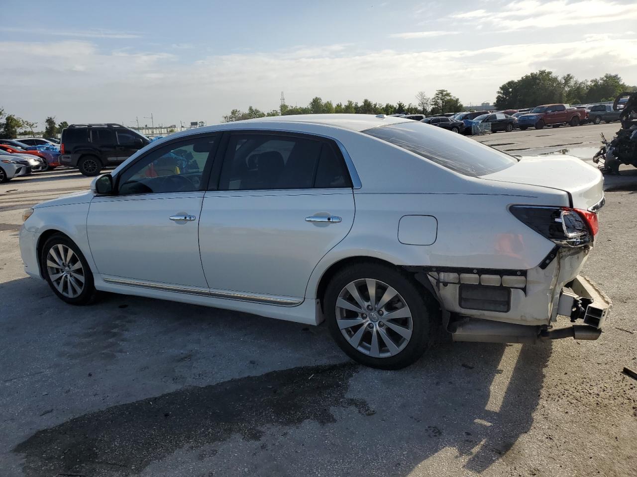 4T1BK3DB3BU392897 2011 Toyota Avalon Base