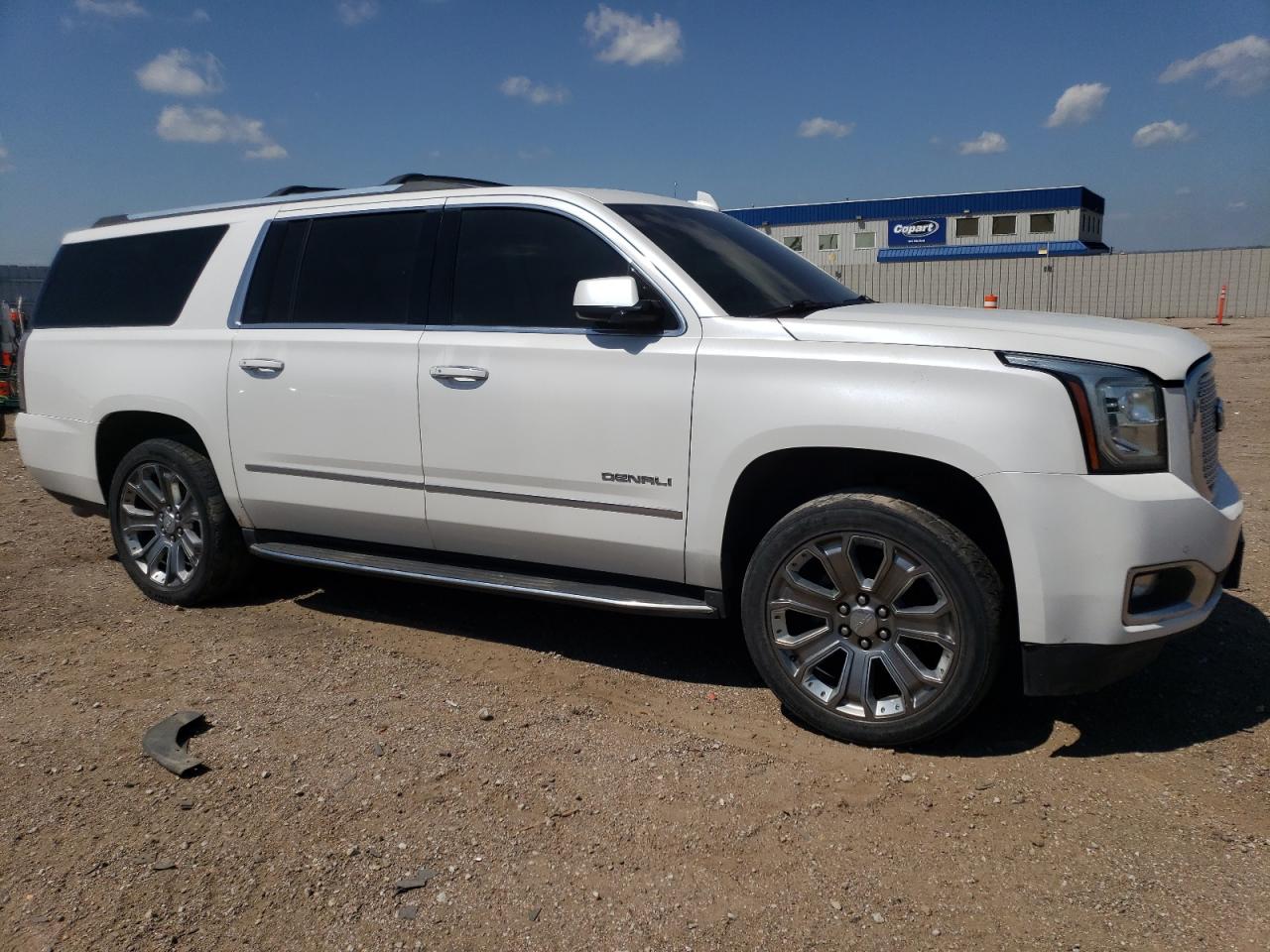 2016 GMC Yukon Xl Denali vin: 1GKS2HKJ7GR201606